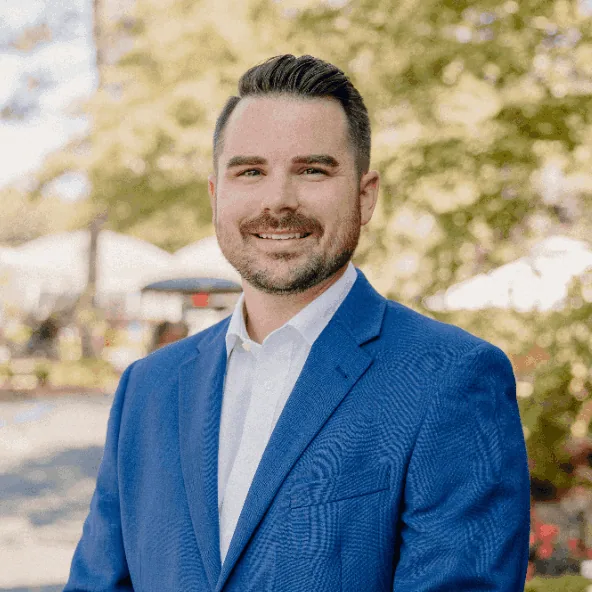 Carter Pair, Pair Stays host and Auburn real estate professional